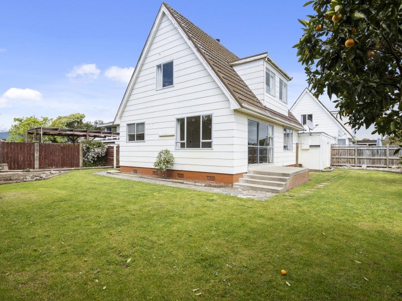 5A Starveall Street, Brightwater, Brightwater - Carousel 1