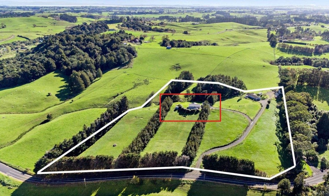 281 Tuhimata Road, Drury - Carousel 2