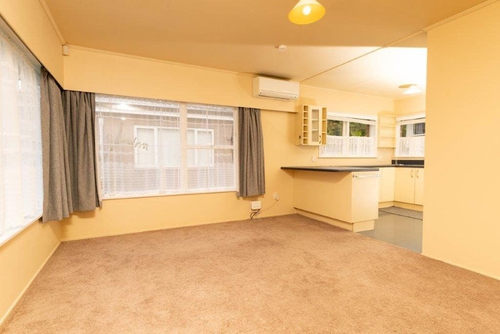 36B Ayton Drive, Totara Vale, Auckland - Carousel 2