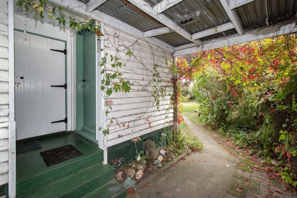 16 Hardy Street, New Brighton, Christchurch - Carousel 2