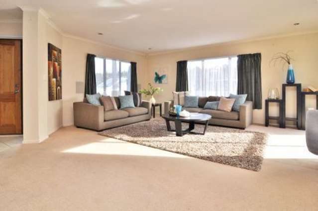 39 Ian Sage Avenue, Long Bay, Auckland - Carousel 2