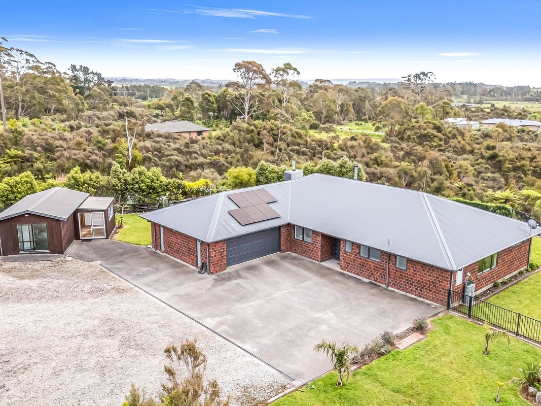8/133 Powerhouse Road, Fairdown, Westport - Carousel 2