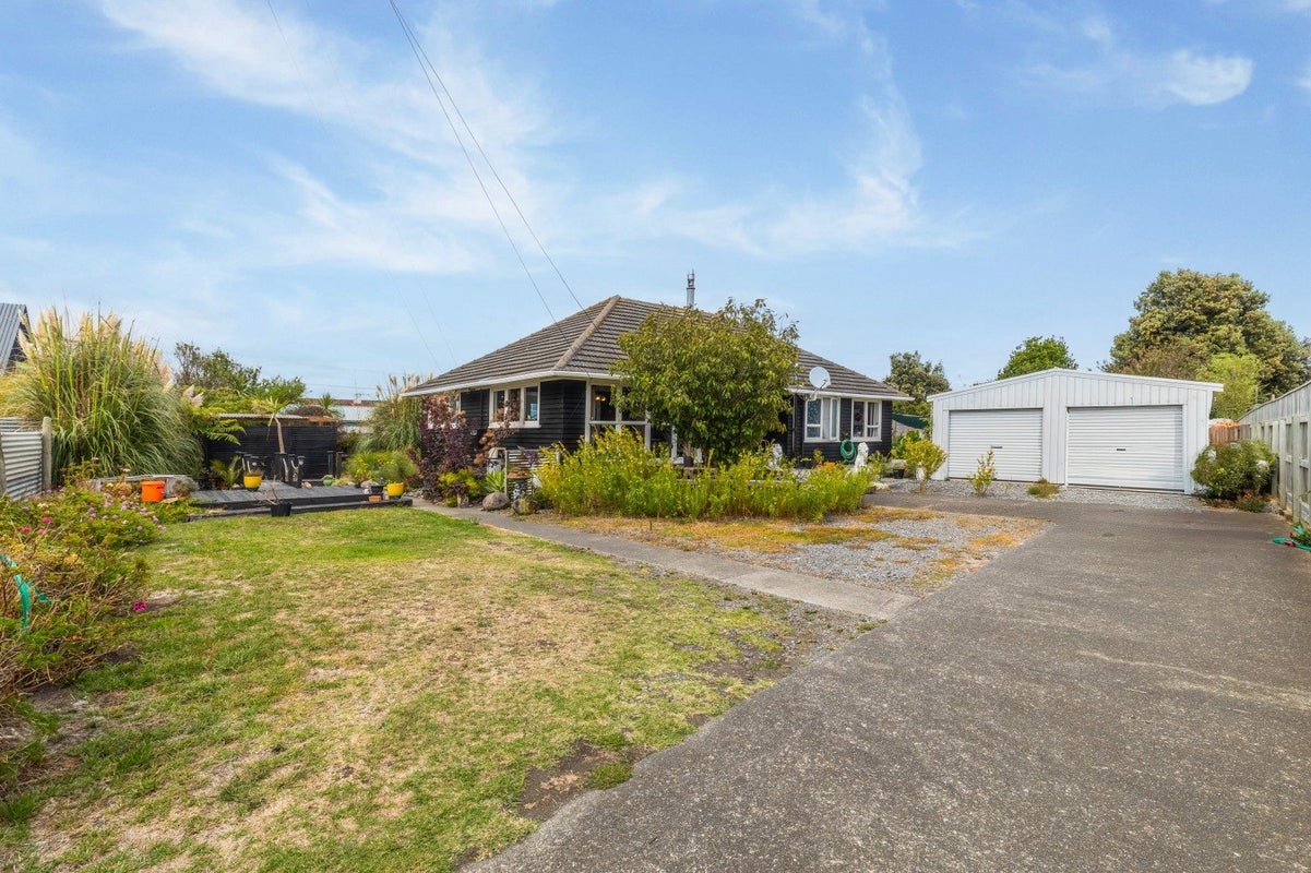 52 Kowhai Street, Castlecliff, Whanganui - Carousel 1