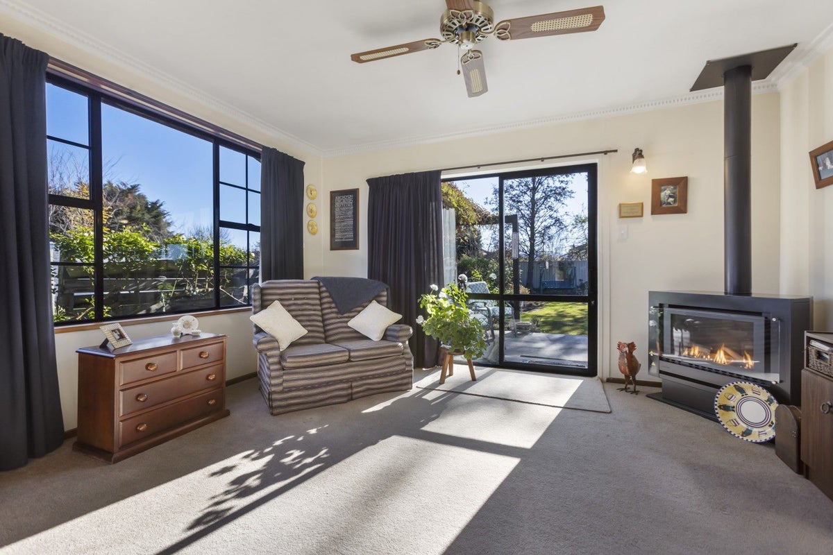 39 Thomas Street, Ranfurly, Ranfurly - Carousel 1