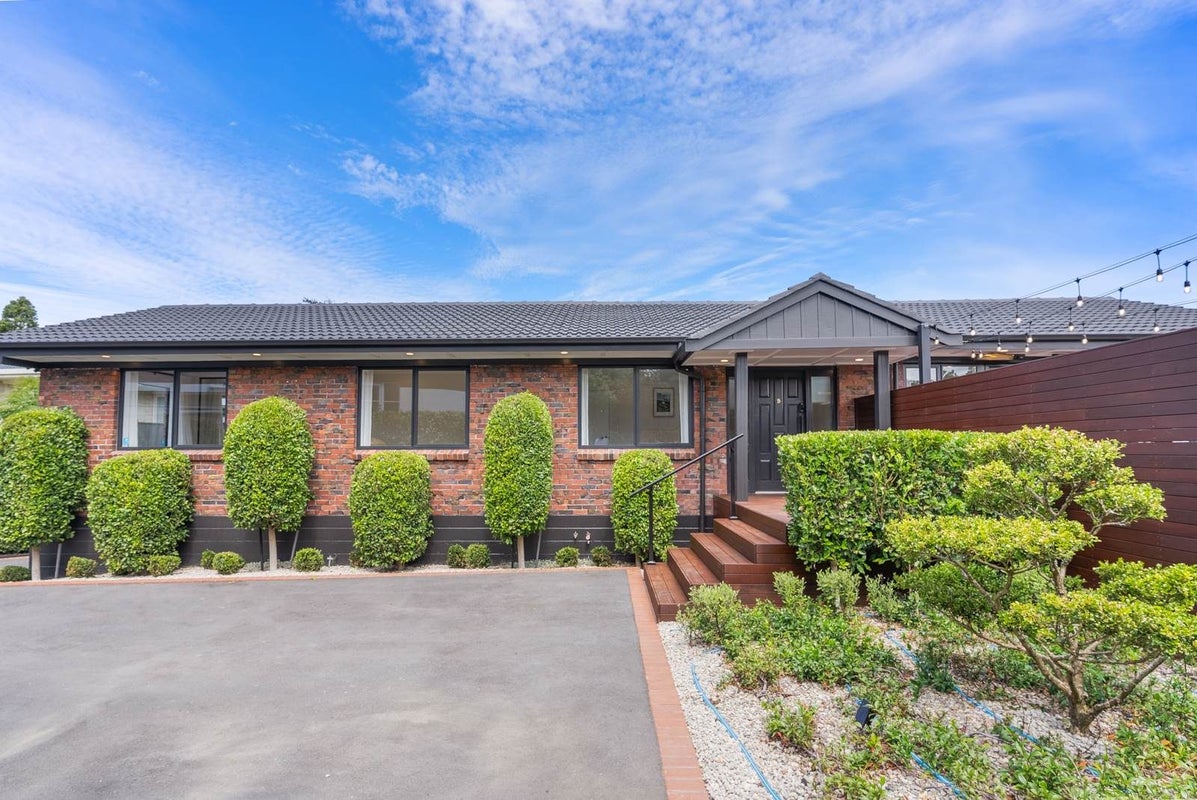 9 Lindsay Place, Hillsborough, Auckland - Carousel 1