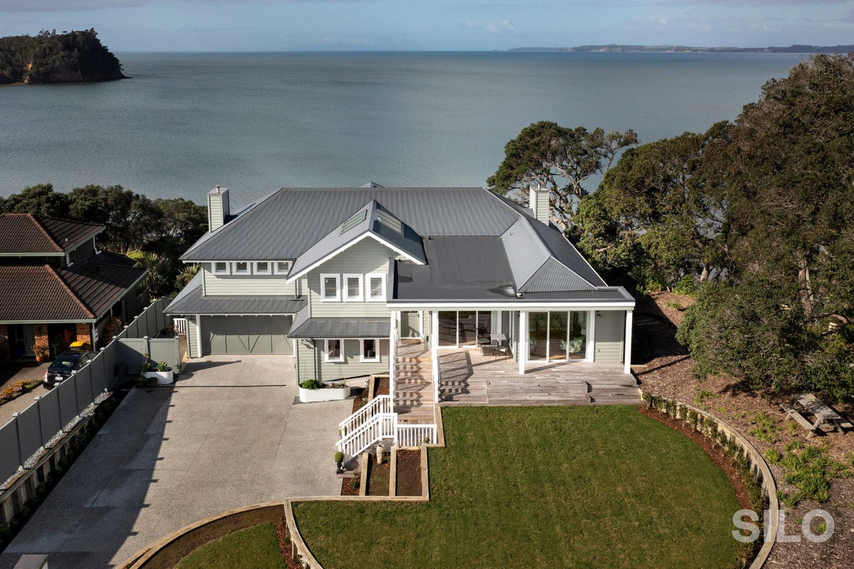 41 Ocean View Road, Hatfields Beach, Orewa - Carousel 1