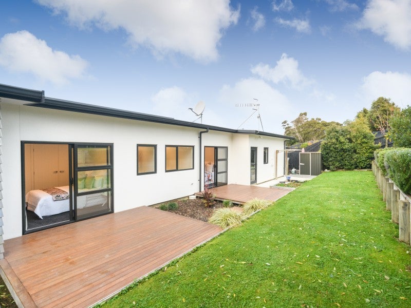 121 Atawhai Road, Fitzherbert, Palmerston North - Carousel 25