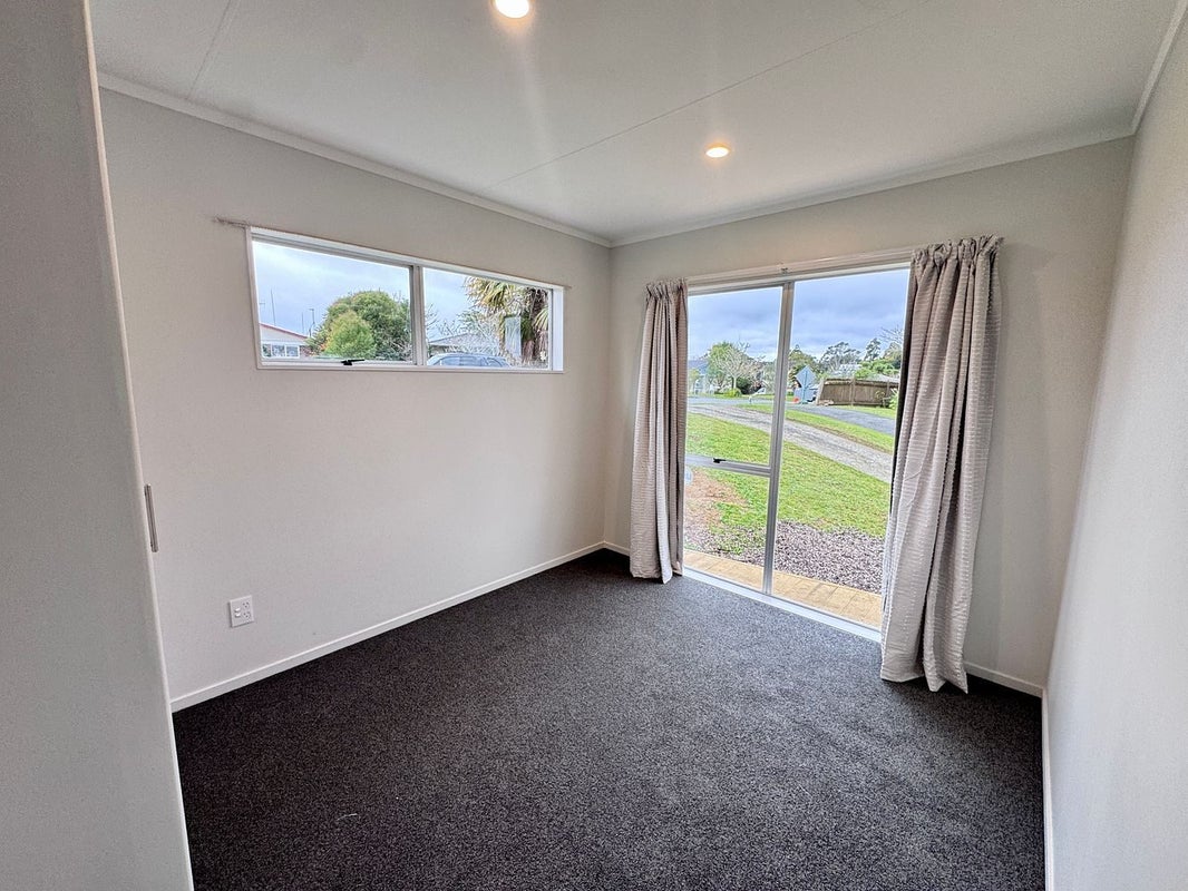 33 Escalona Street, Kamo, Whangarei - Carousel 12