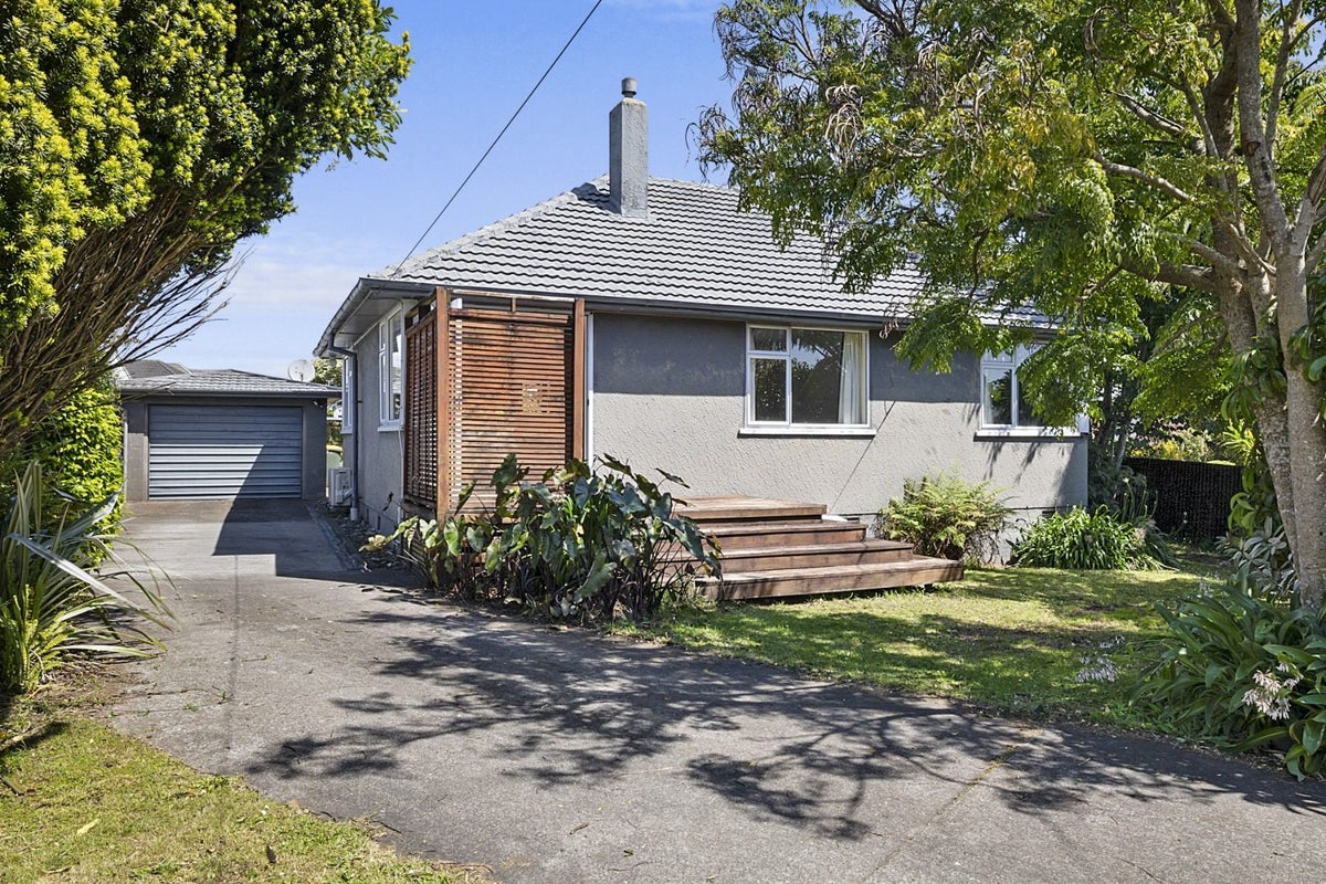 45 Doralto Road, Frankleigh Park, New Plymouth - Carousel 1