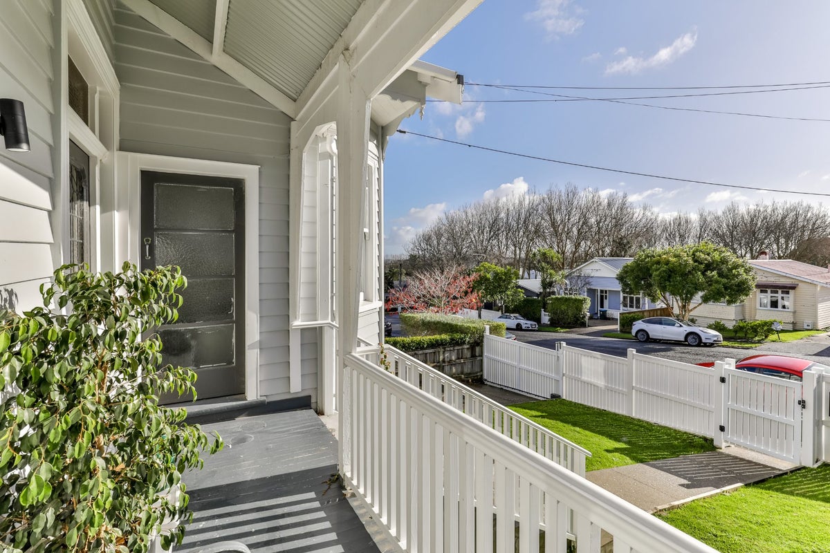 6 Stanmore Road, Grey Lynn, Auckland - Carousel 2