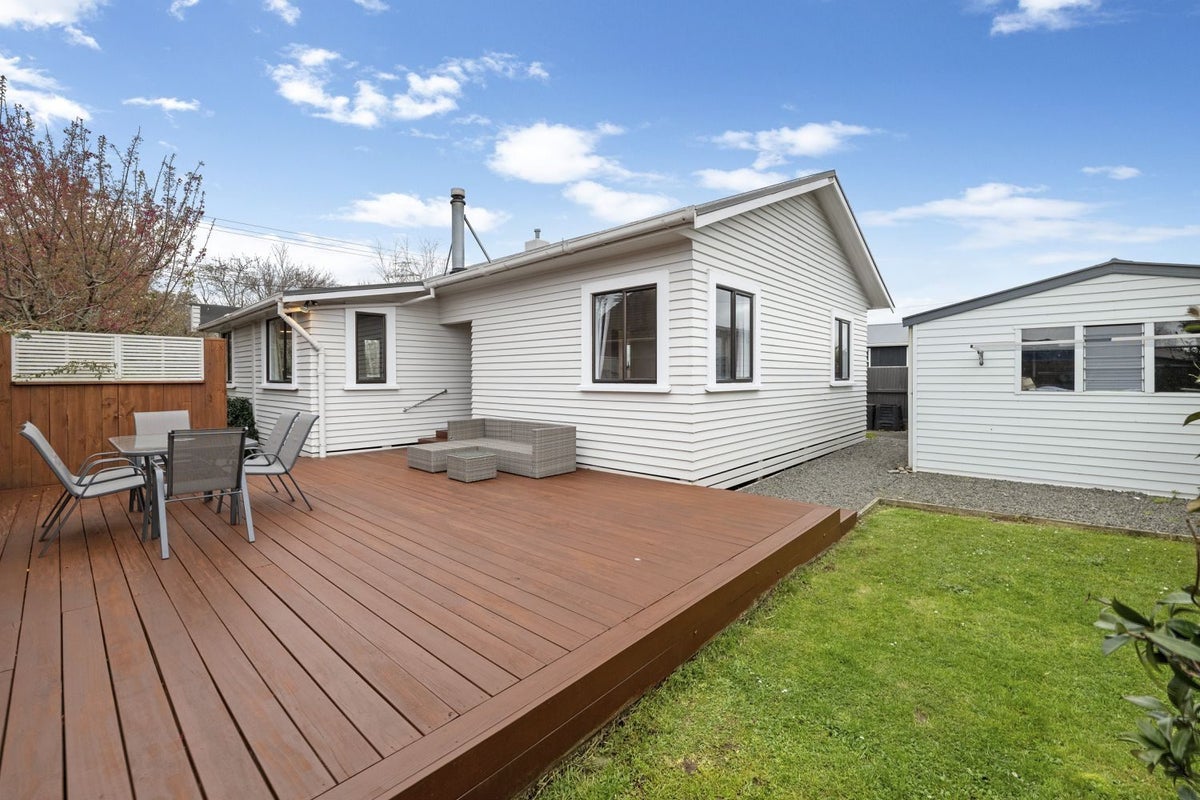 348 Carrington Street, Vogeltown, New Plymouth - Carousel 2