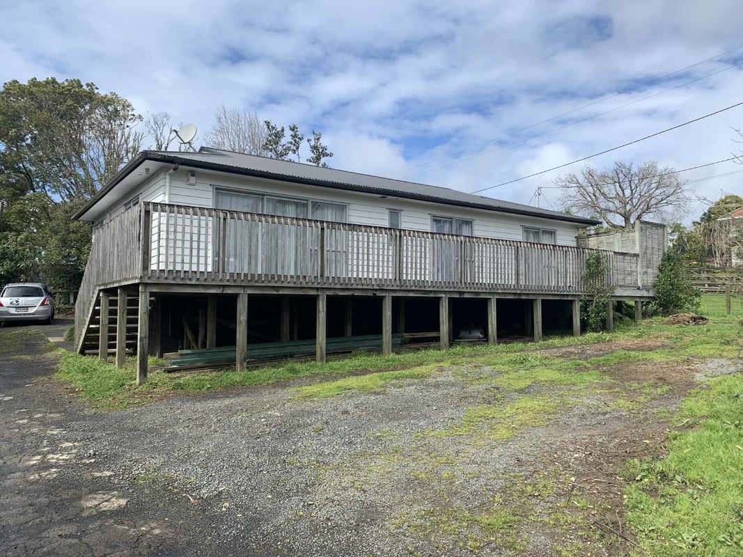 25 Township Road, Waitakere, Auckland - Carousel 1