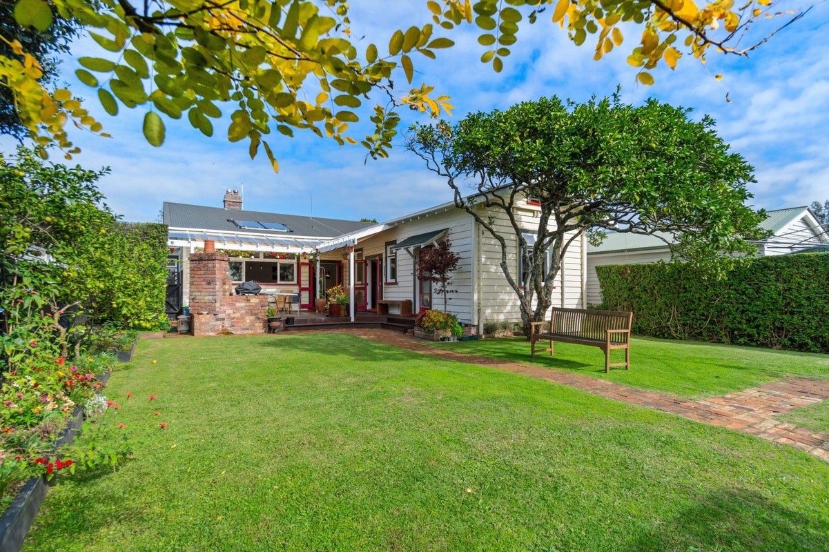 3 Tennyson Street, Mount Eden, Auckland - Carousel 1