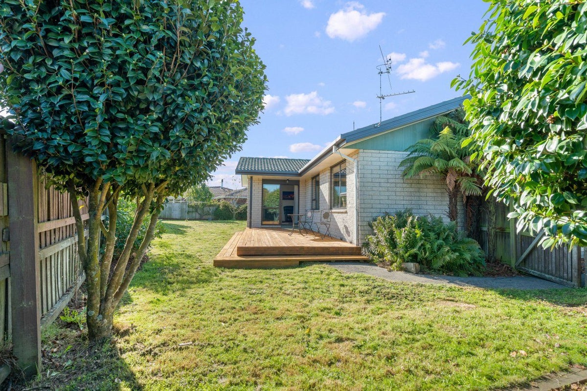 4 Runnymede Drive, Templeton, Christchurch - Carousel 2