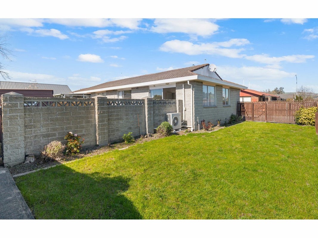 1/42A Aldwins Road, Phillipstown, Christchurch - Carousel 1