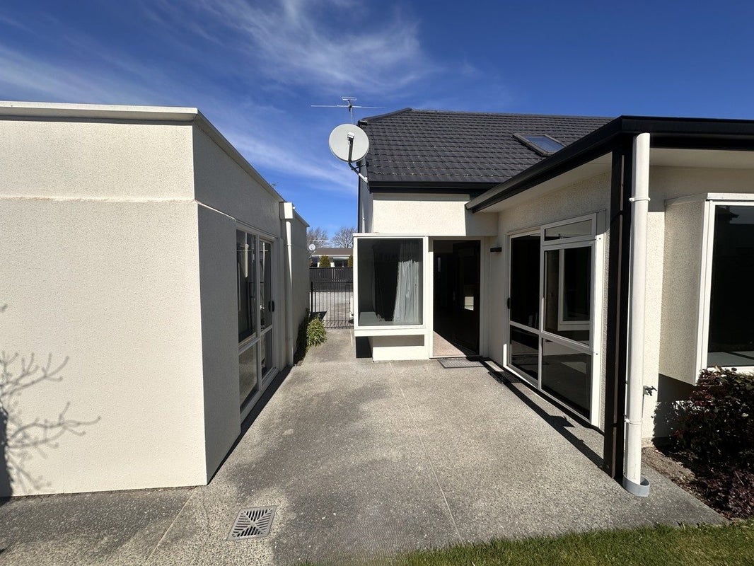 59 Bryndwr Road, Bryndwr, Christchurch - Carousel 1