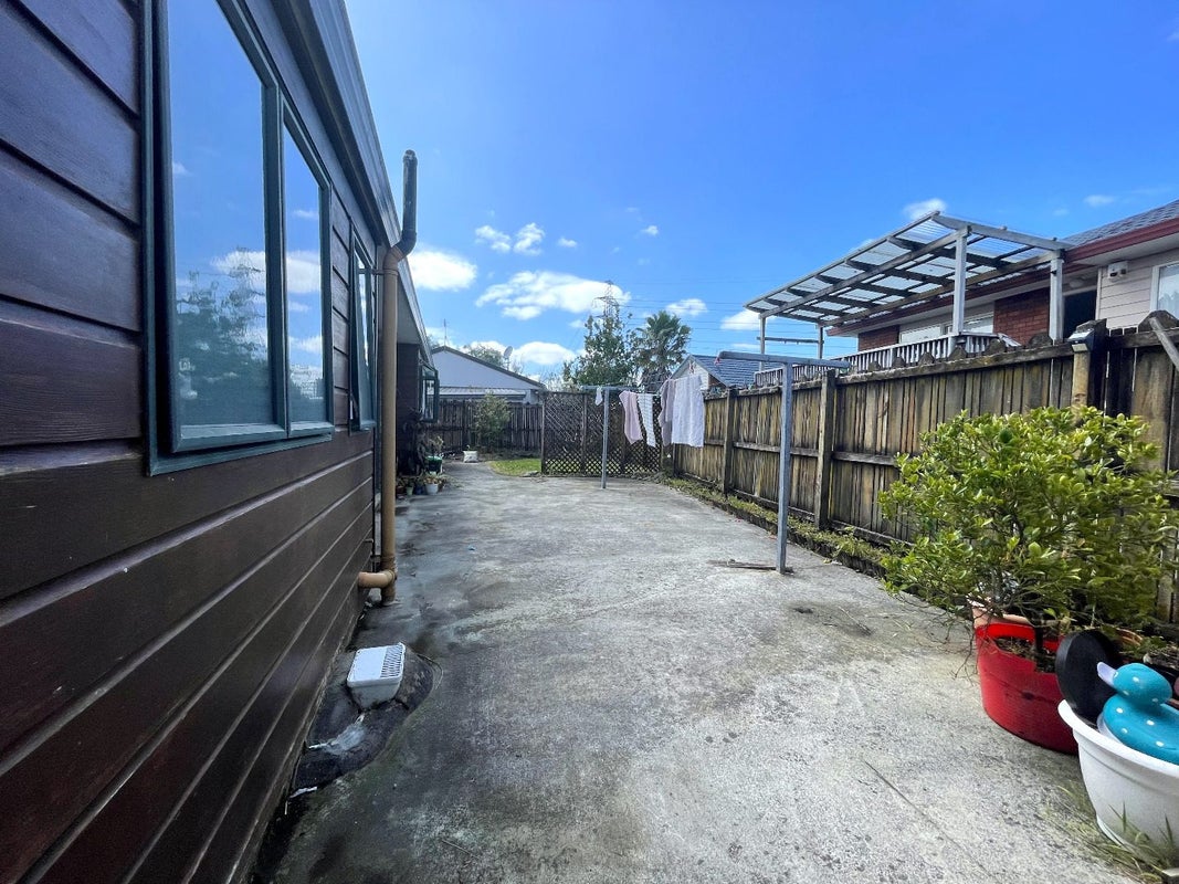 1/9 Midvale Place, Burswood, Auckland - Carousel 12