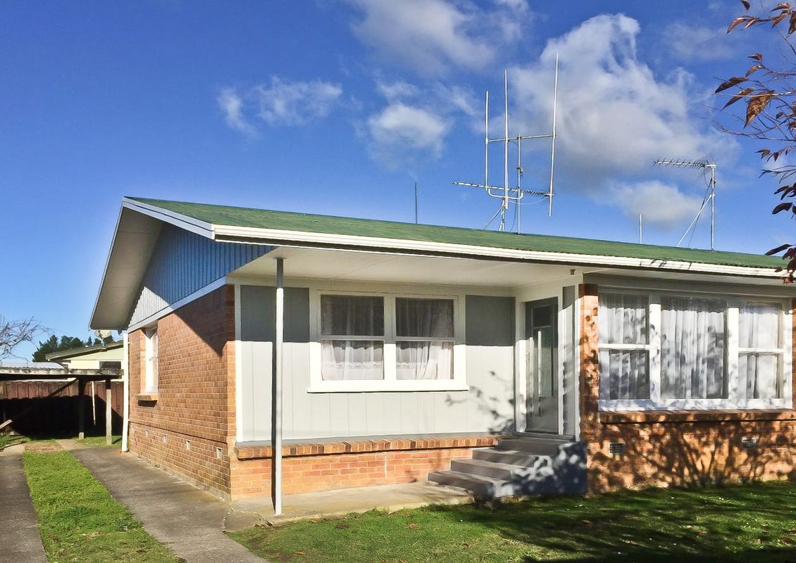 56A Nevada Road, Silverdale, Hamilton - Carousel 1