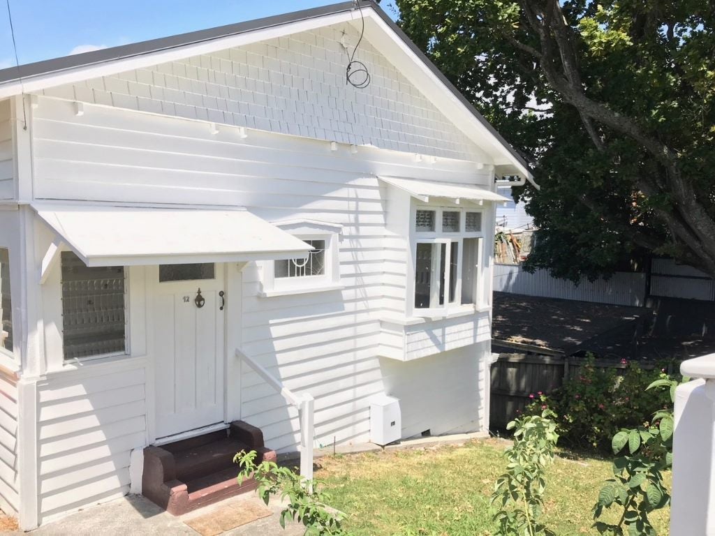 12 William Bond Street, Stanley Point, Auckland - Carousel 1