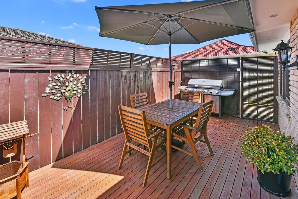 90 Robert Skelton Place, Clendon Park, Auckland - Carousel 2