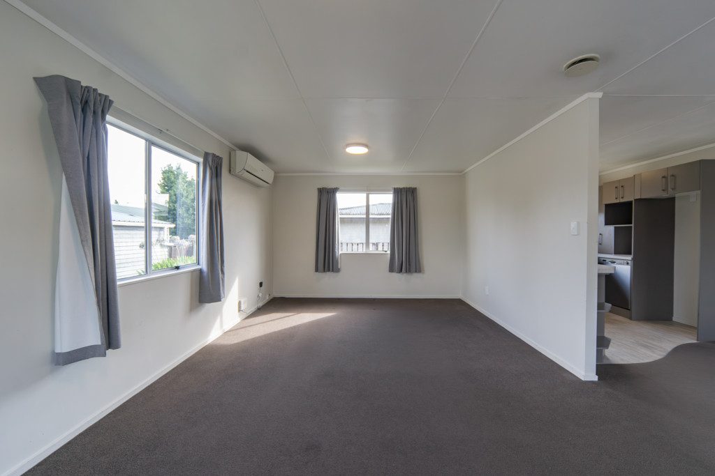 12B Greta Street, Glenview, Hamilton - Carousel 2