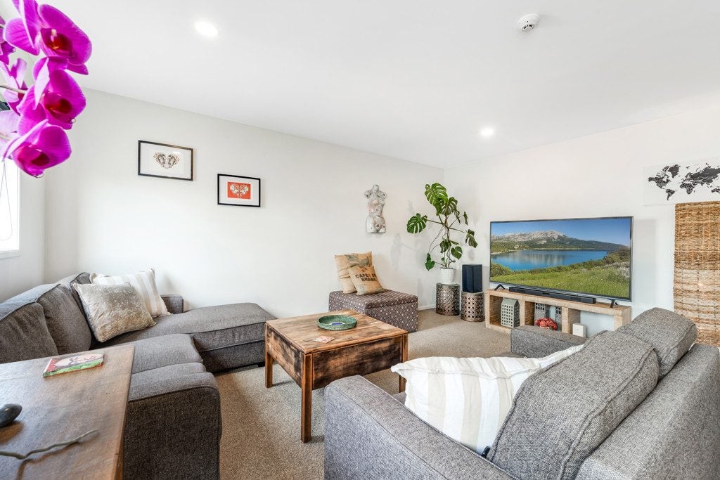 5/5 Cook Street, Howick, Auckland - Carousel 2