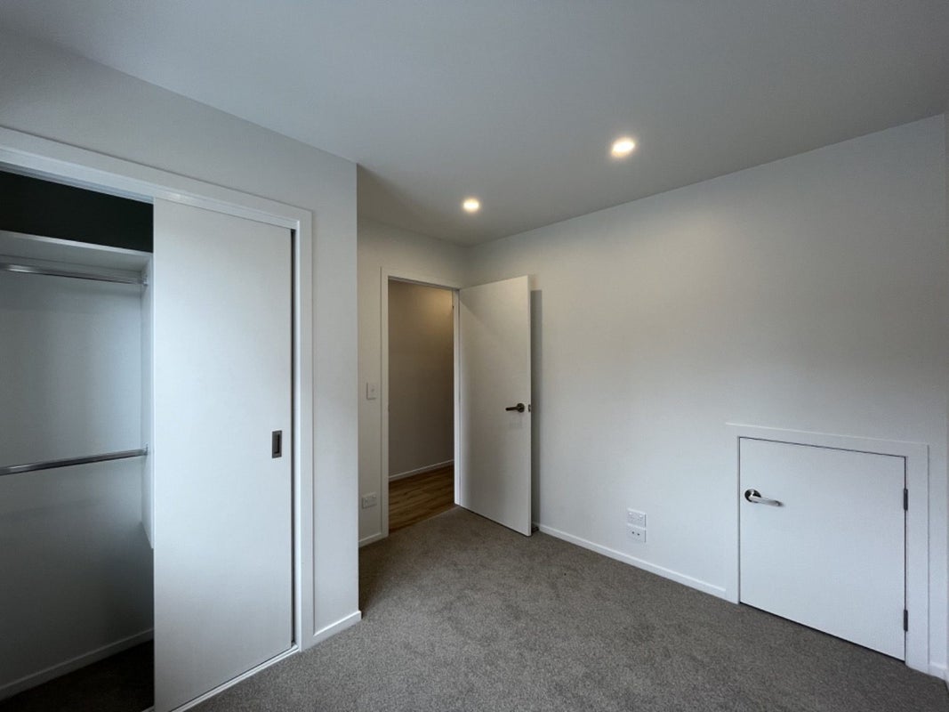 14/28 Westgate Drive, Westgate, Auckland - Carousel 2
