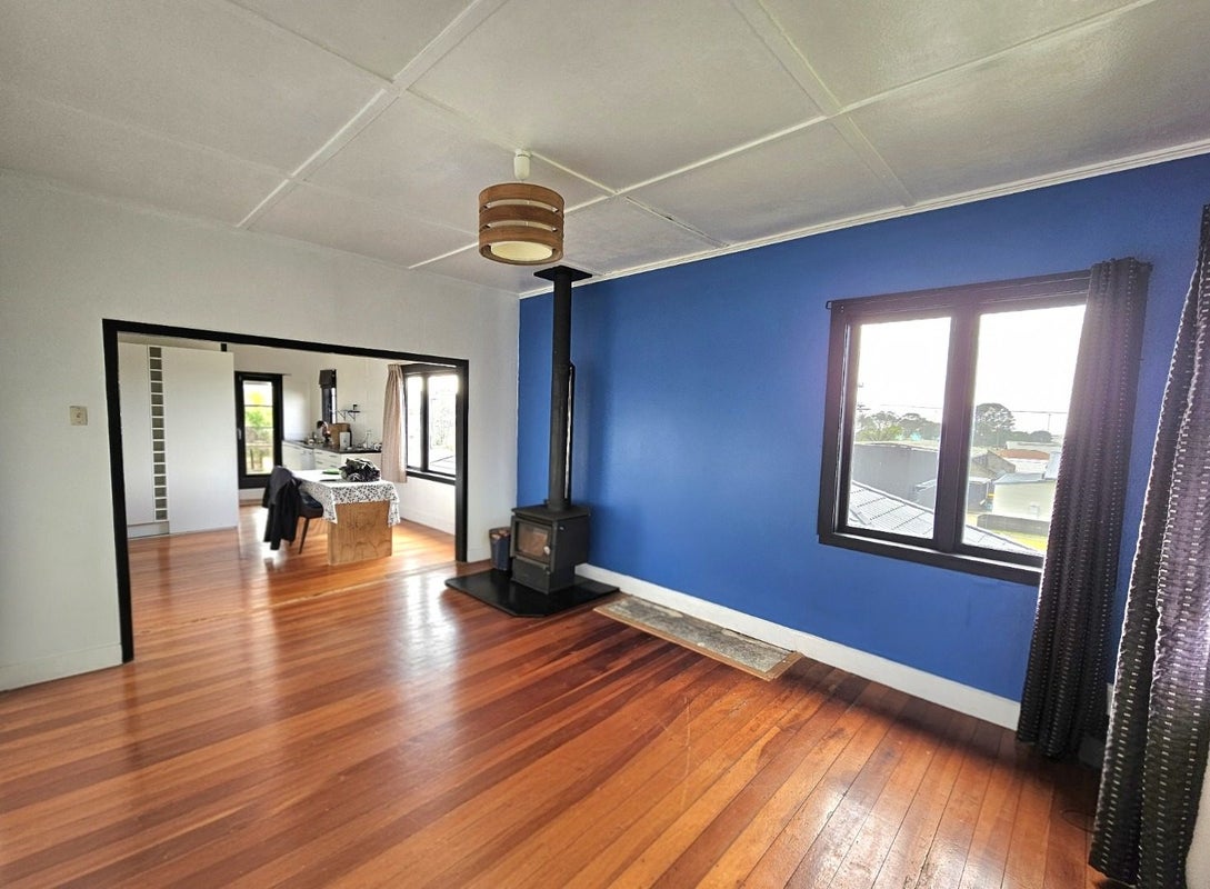40 Pioneer Road, Moturoa, New Plymouth - Carousel 2