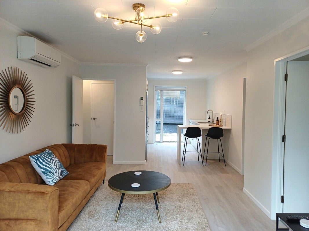 2/33 van Diemen Street, Nelson South, Nelson - Carousel 1