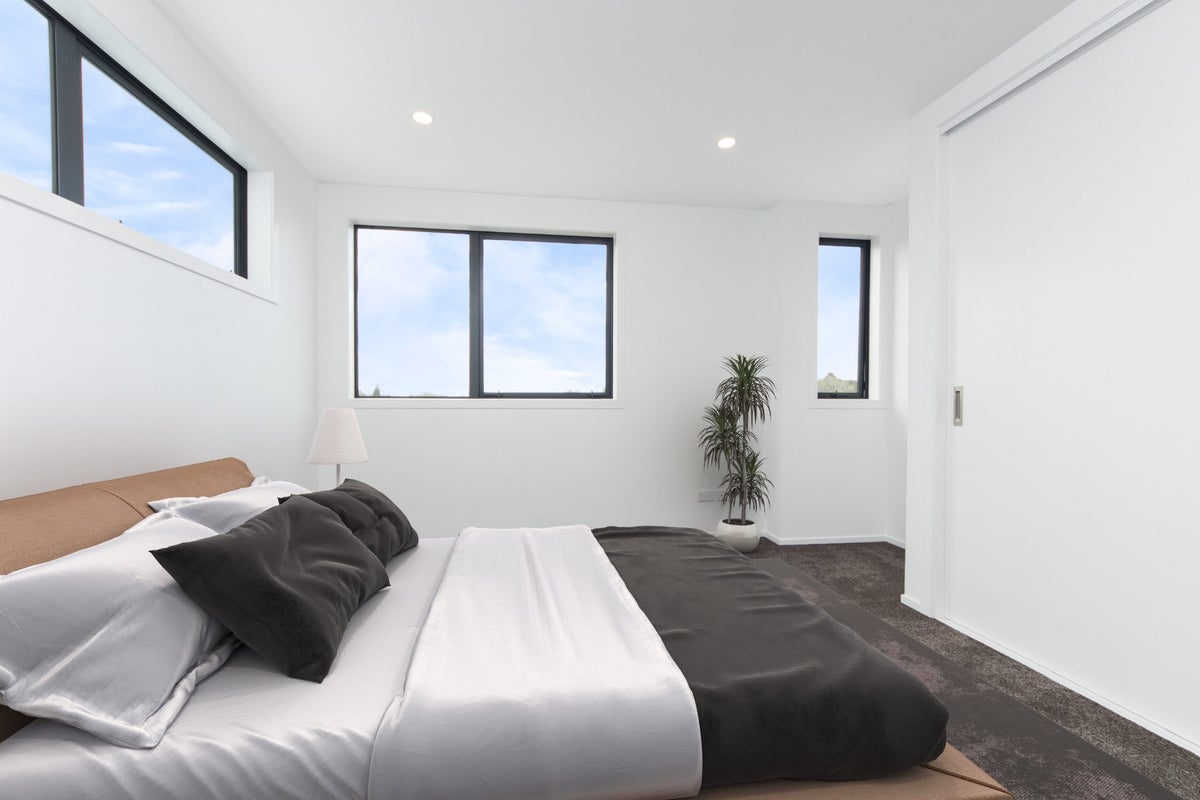 4 Mokopiko Court, Beach Haven, Auckland - Carousel 13