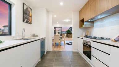 38 Cloonlyon Drive, Flat Bush, Auckland - Carousel 1