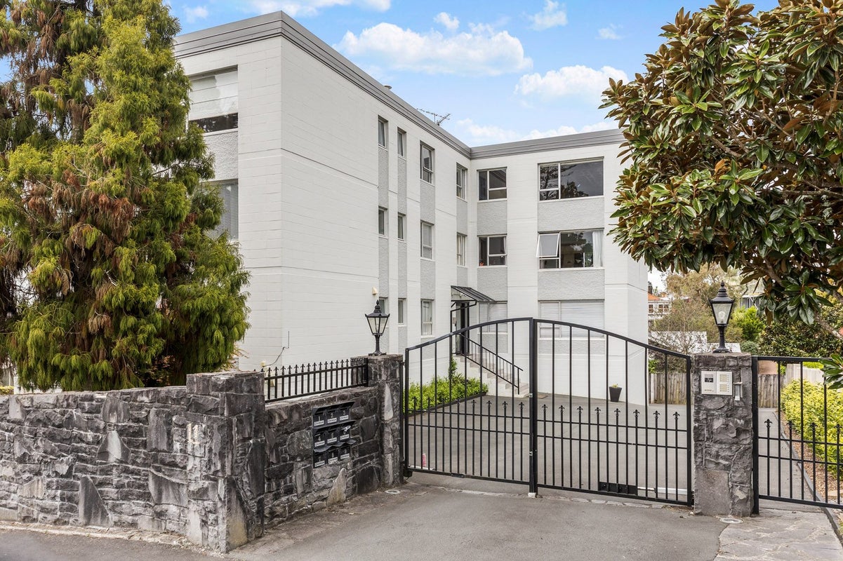 4/11 St Georges Bay Road, Parnell, Auckland - Carousel 1