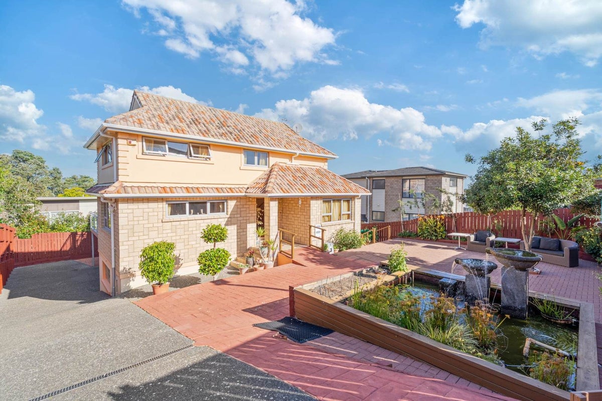 567B Glenfield Road, Glenfield, Auckland - Carousel 2