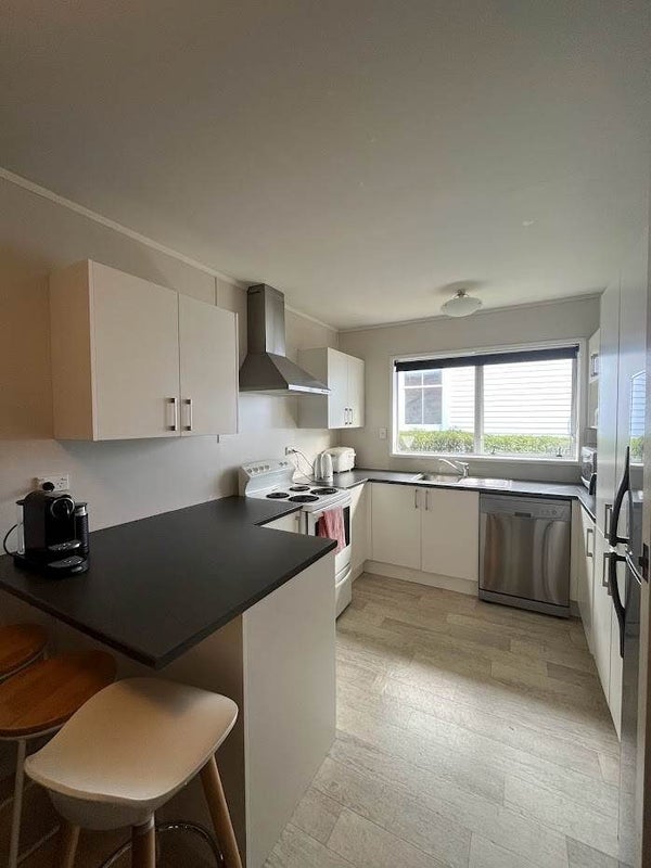 2/15 Windmill Road, Mount Eden, Auckland - Carousel 2