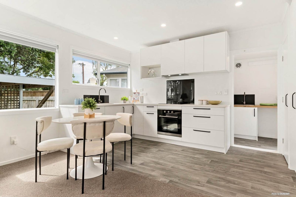 69A Red Beach Road, Red Beach, Whangaparaoa - Carousel 2
