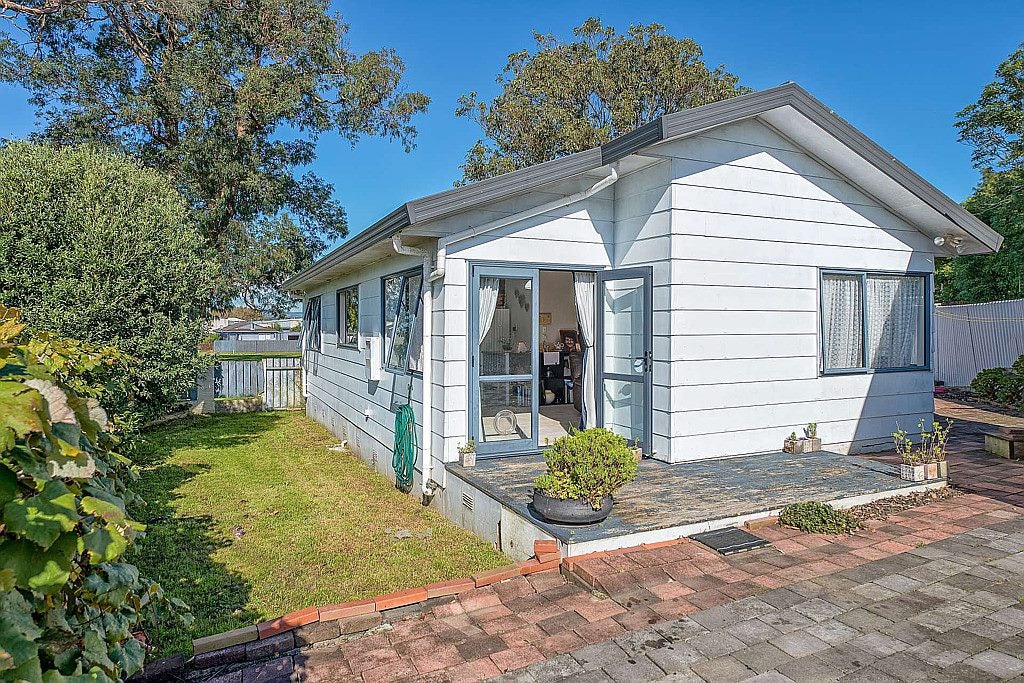 10A Goldnib Place, Randwick Park, Auckland - Carousel 1