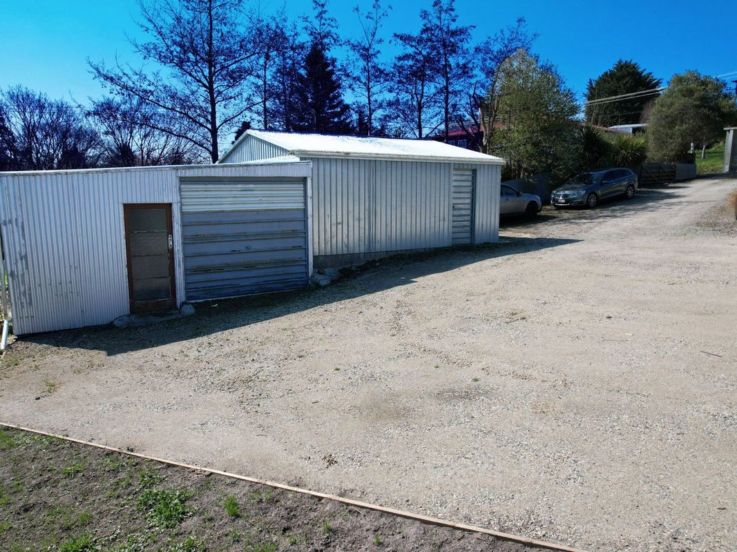 24 Main Road, Maheno, Oamaru - Carousel 14