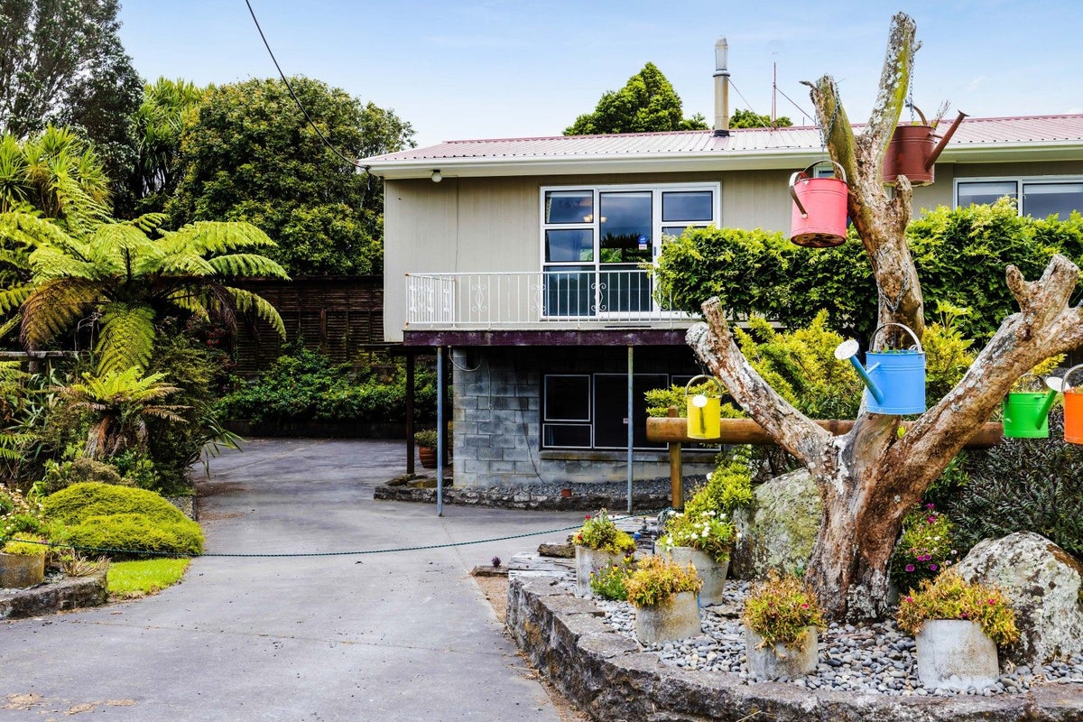 878 Oeo Road, Hawera - Carousel 35