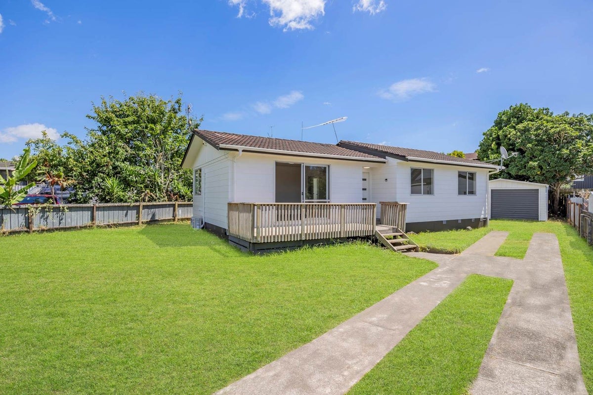 12 Slim Place, Clendon Park, Auckland - Carousel 2