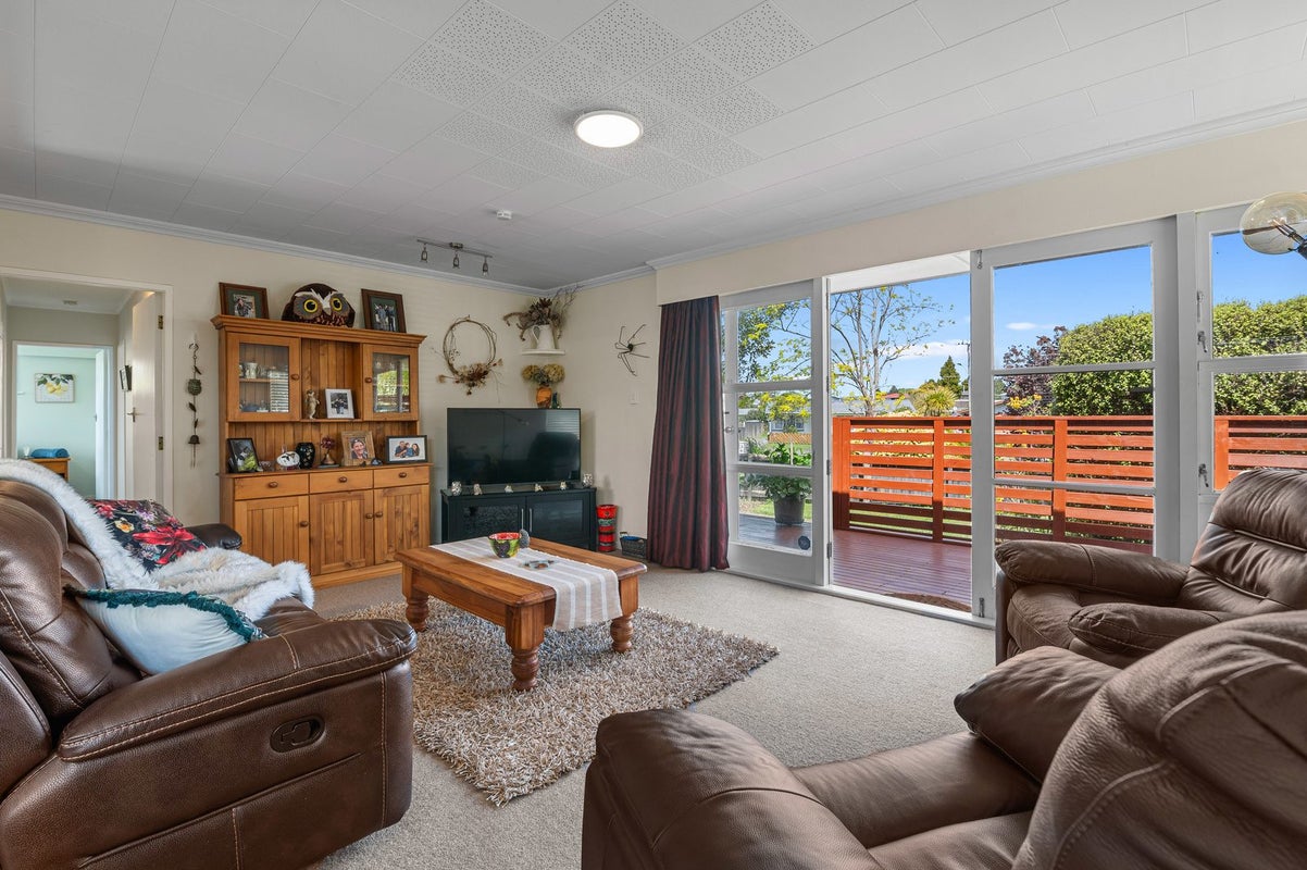 3 Tawavale Street, Pukehangi, Rotorua - Carousel 2