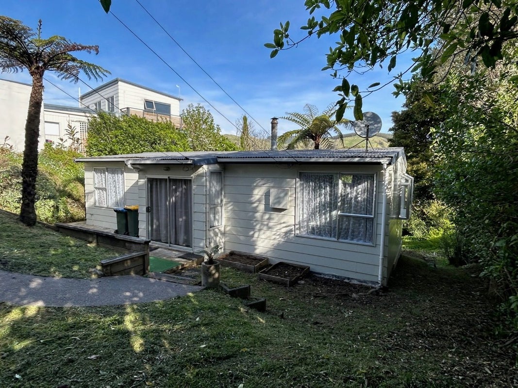 16 Haunui Road, Pukerua Bay, Porirua - Carousel 2