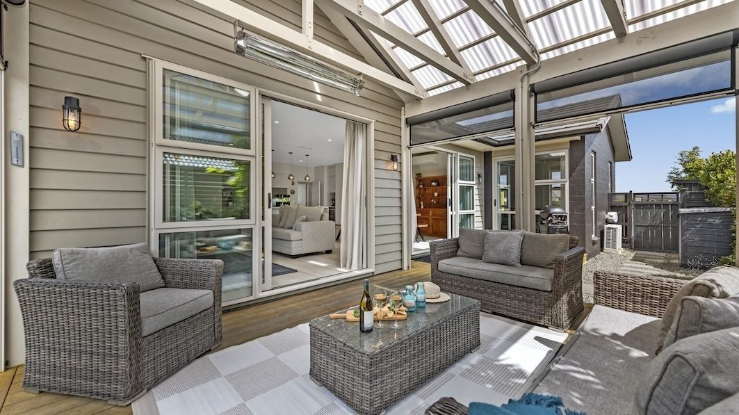 24 Lydiard Place, Beachlands, Auckland - Carousel 1