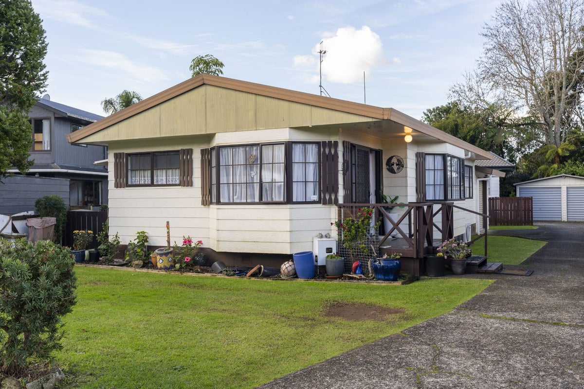 168 Fairway Drive, Te Kamo, Whangarei - Carousel 1