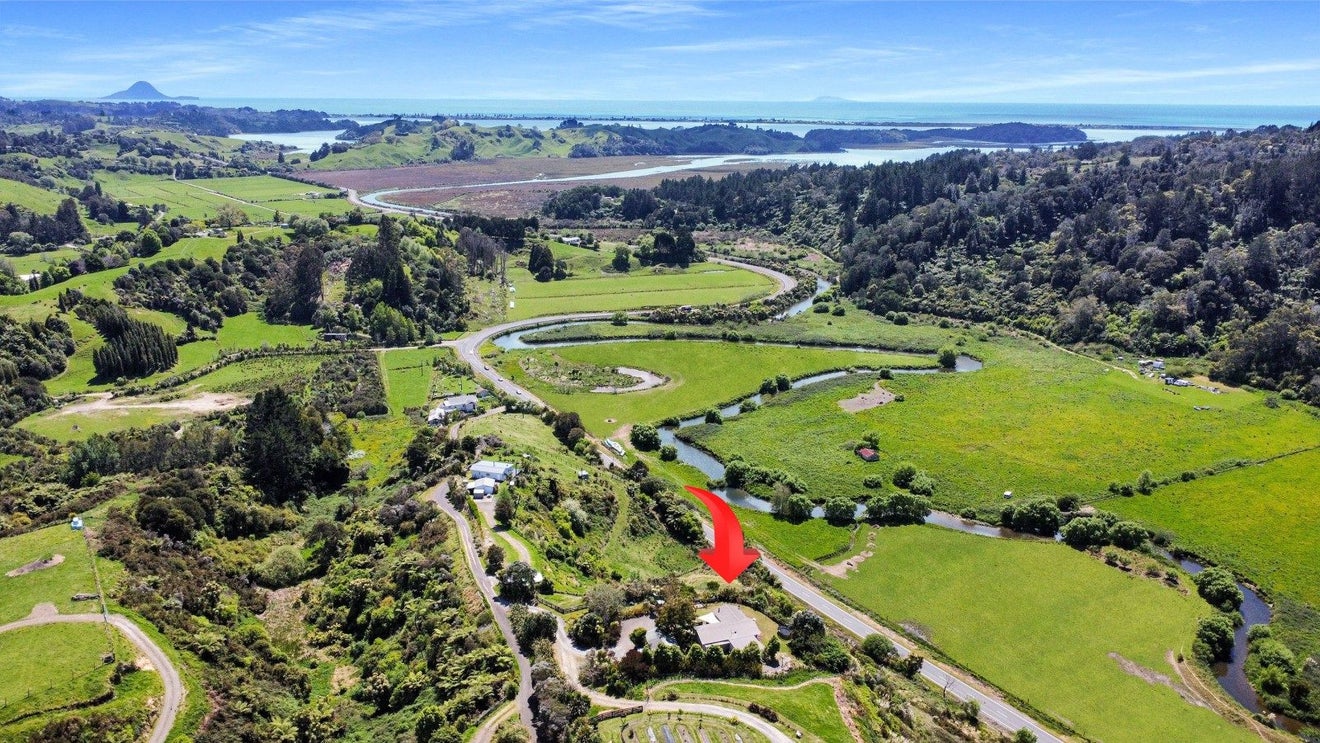1124B WAINUI ROAD, Wainui, wainui - Carousel 1