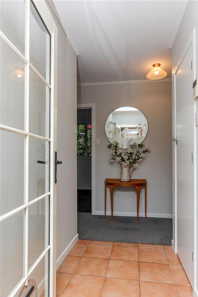 3 Lynmouth Heights, Lynmouth, New Plymouth - Carousel 26