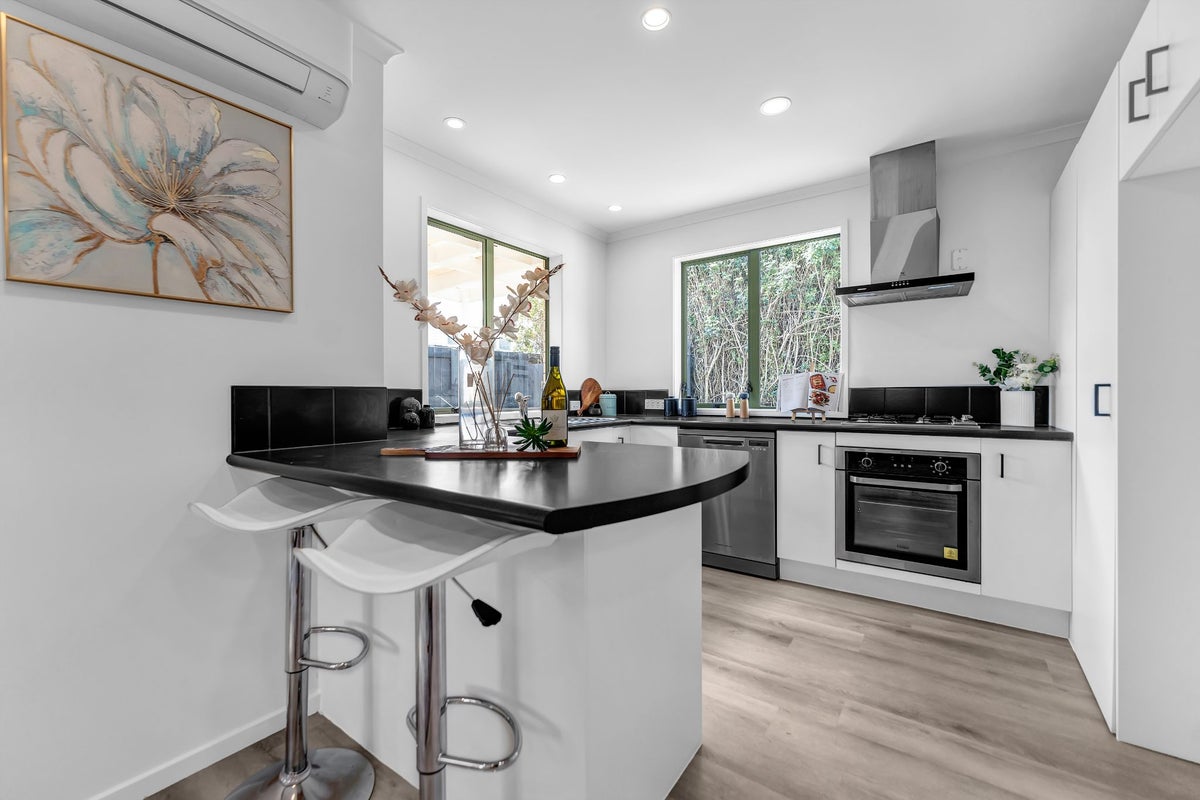 14A Luke Street, Otahuhu, Auckland - Carousel 2