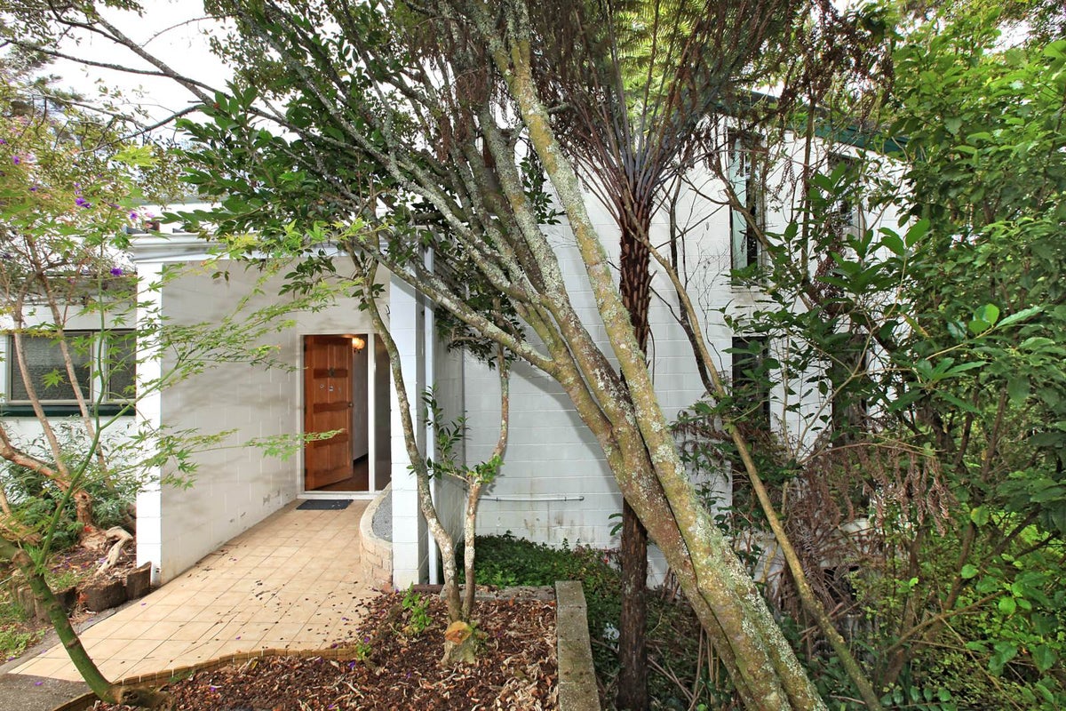 3 Eugen Place, Bayview, Auckland - Carousel 2