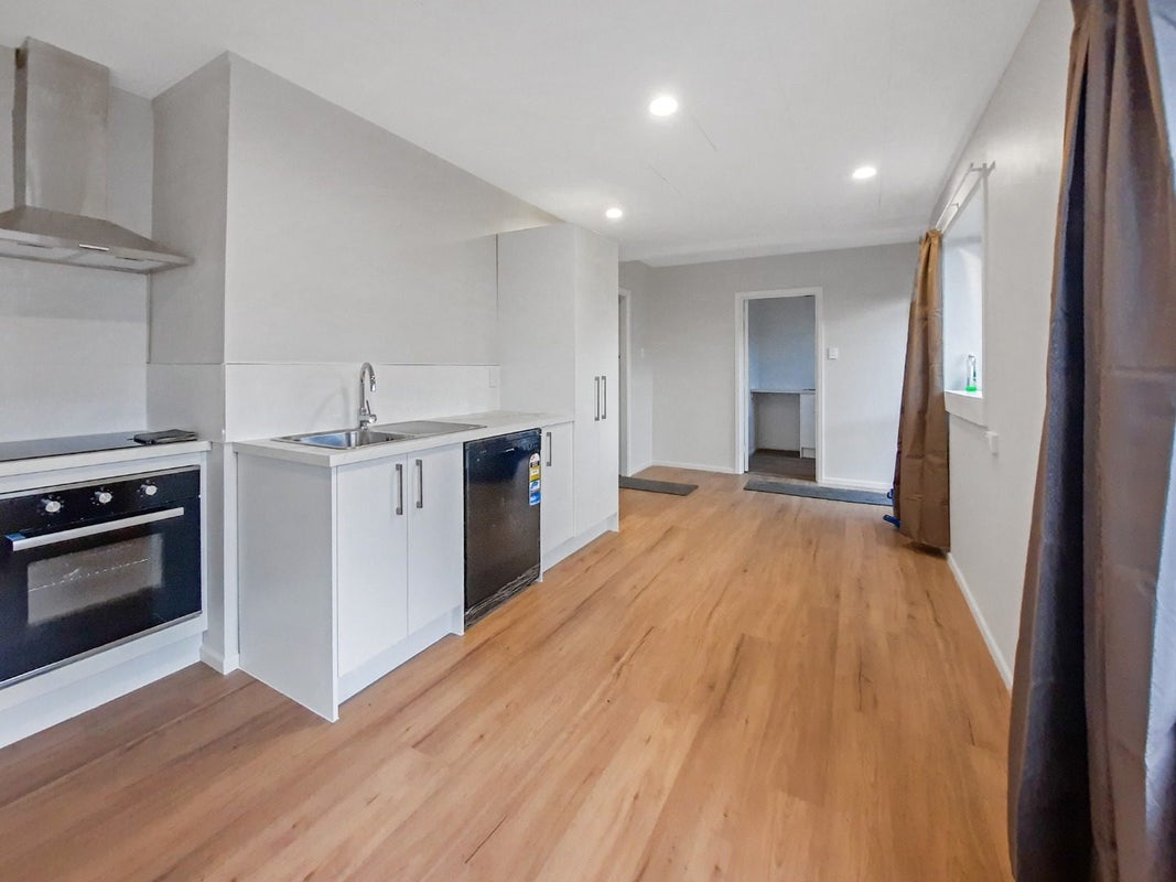1 Ranui Street, Hei Hei, Christchurch - Carousel 2