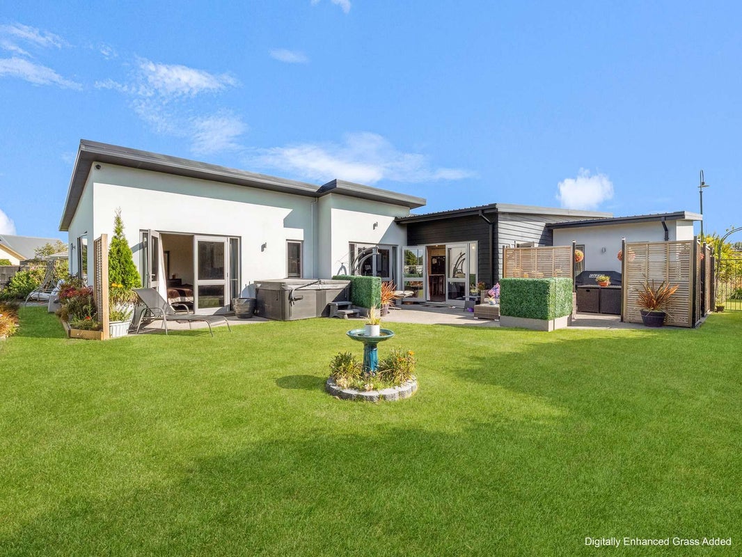 1 Penbury Close, Huntingdon, Ashburton - Carousel 1