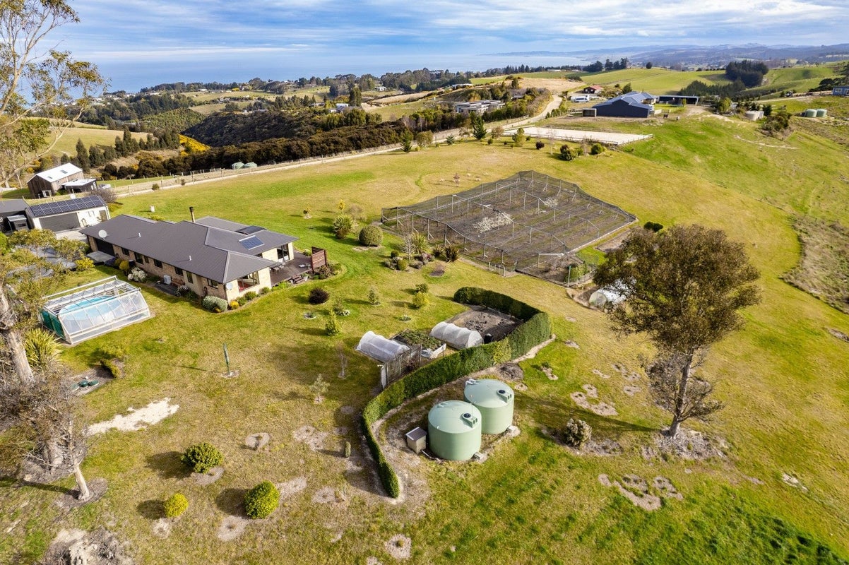 27 Kayforce Road, Ocean View, Dunedin - Carousel 2